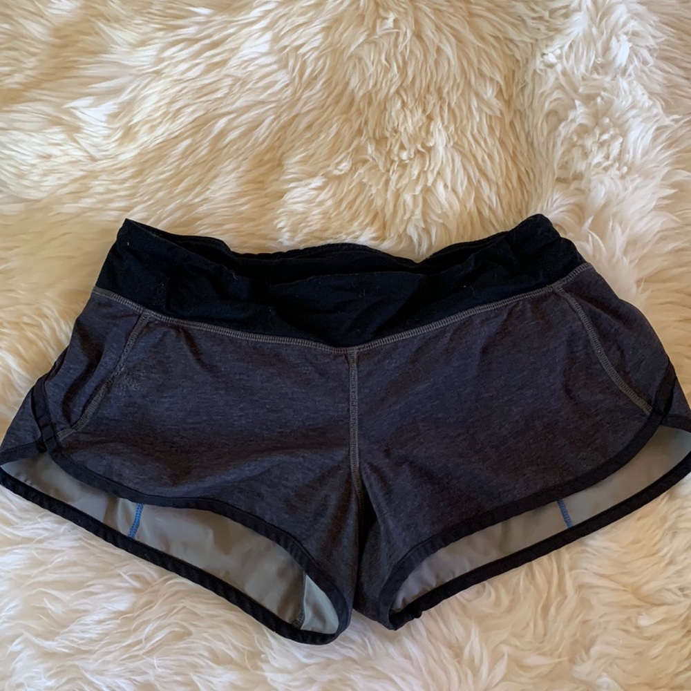 Lululemon running shorts size 6